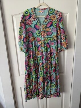 Briton court fruit dress like new!